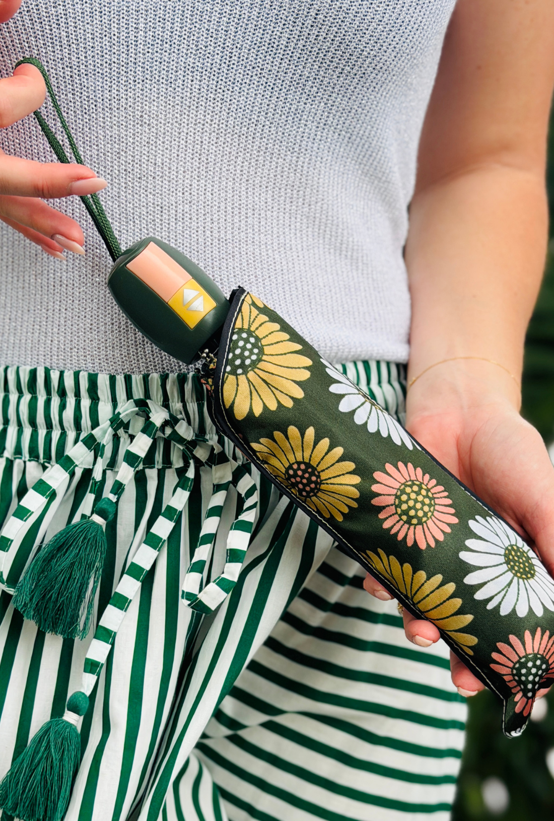 Stay Dry Honey Umbrella - Green