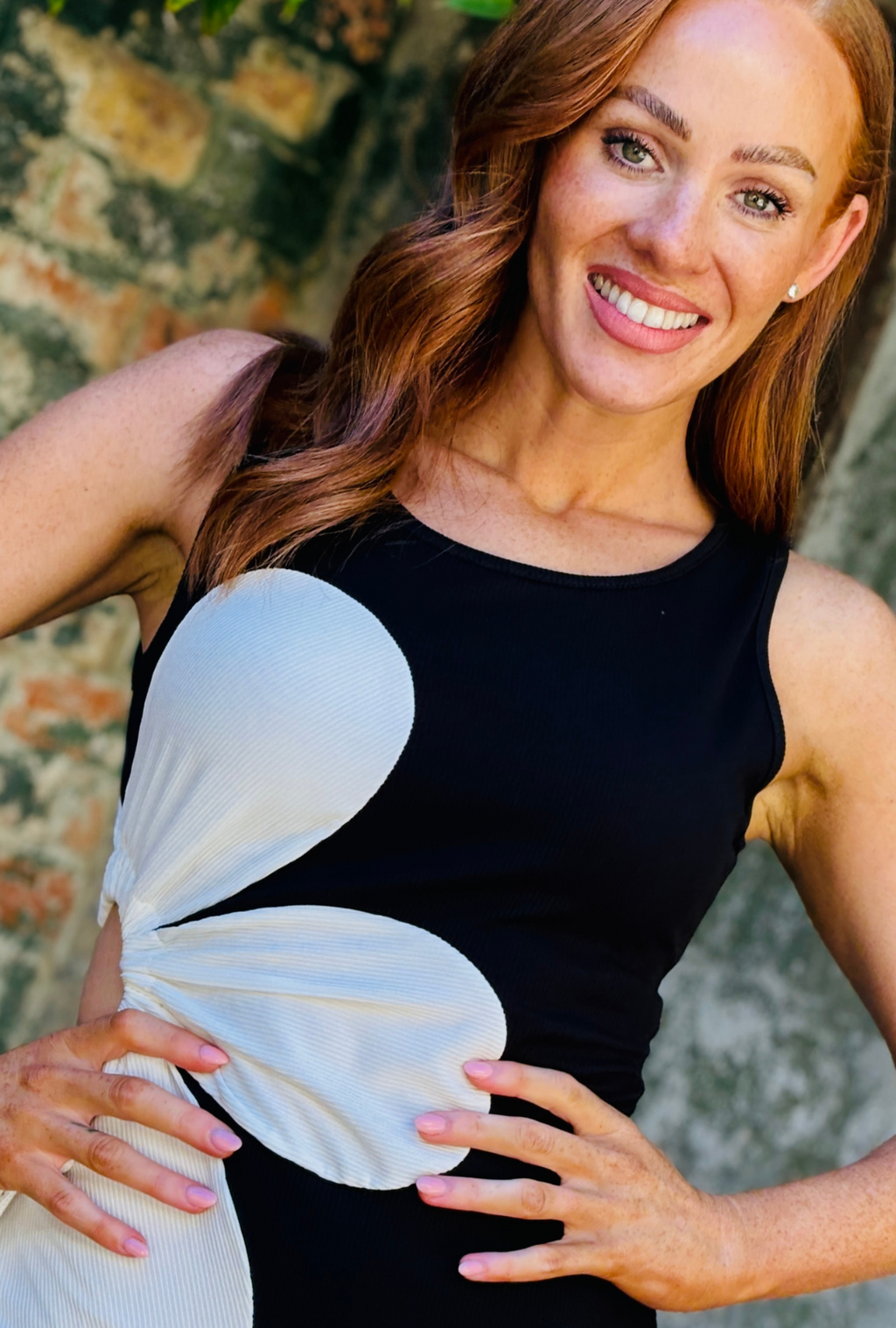 Pretty Little Daisy Dress - Black