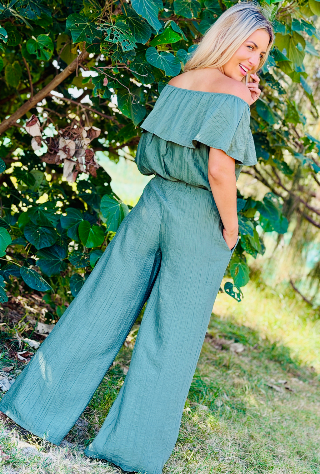 Laidback Luxe Pants - Sage