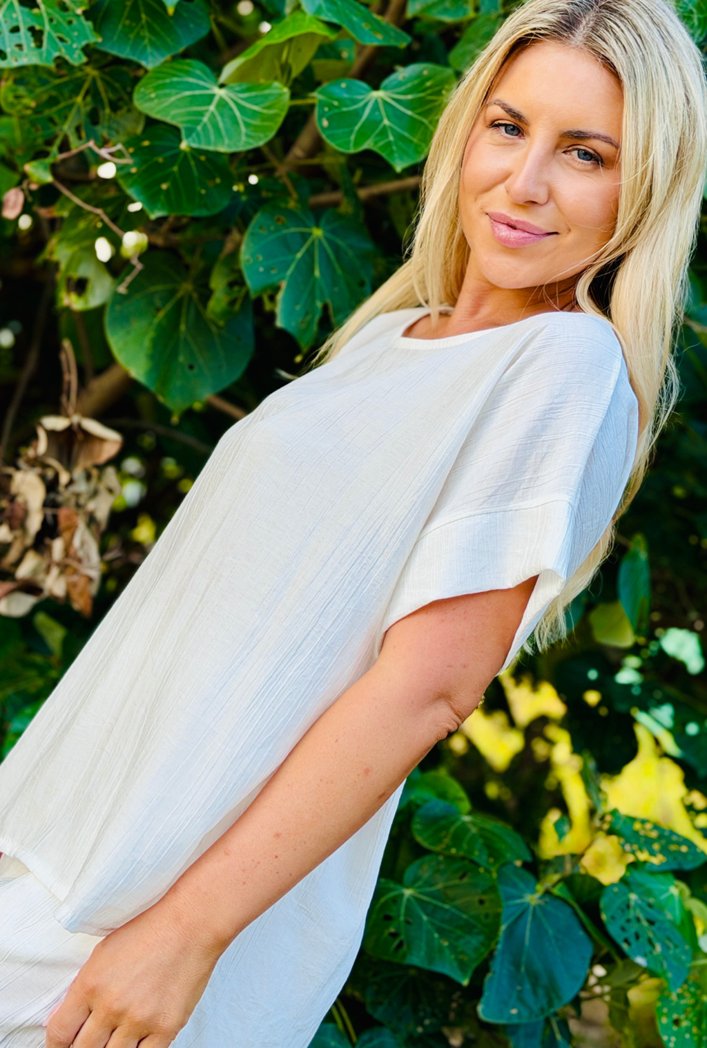 Laidback Luxe Relaxed Fit Top - Daisy