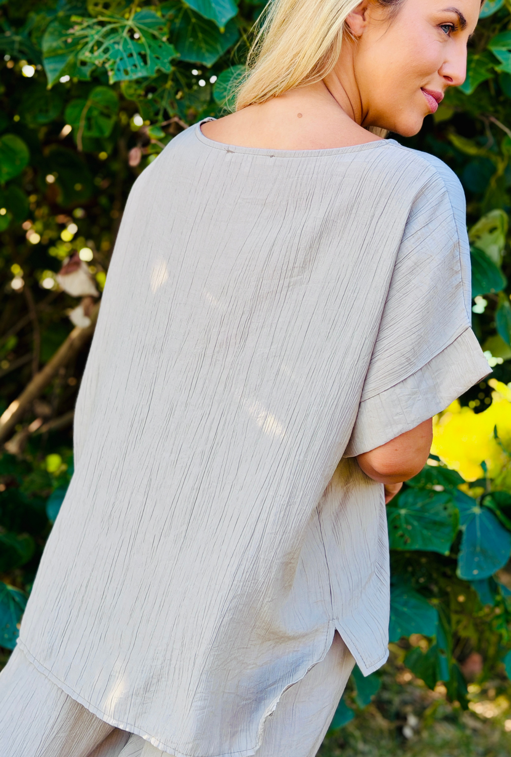 Laidback Luxe Relaxed Fit Top - Mink