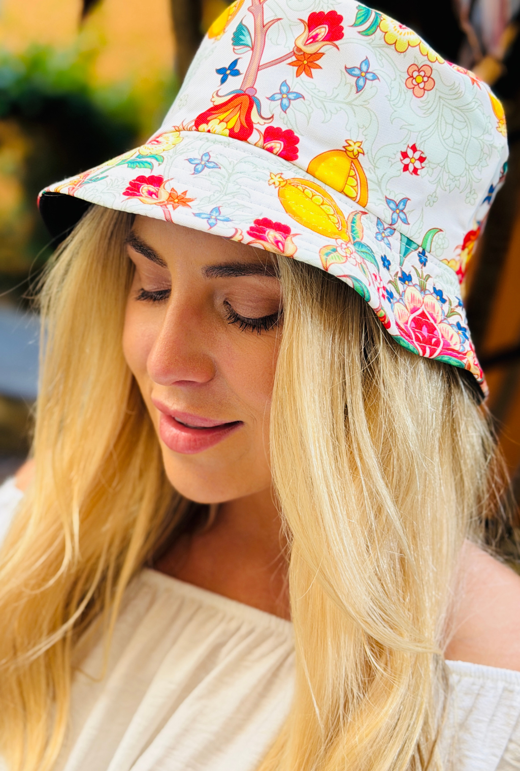 Bee Both Ways Bucket Hat - Floral
