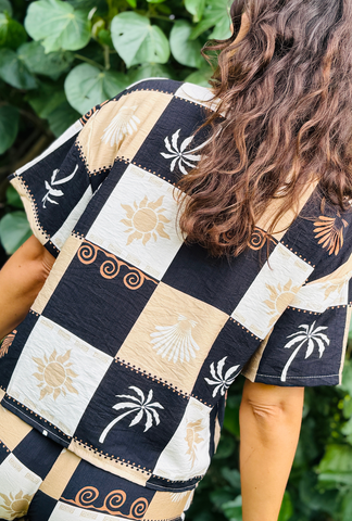 Check Me Out Shorts - Black