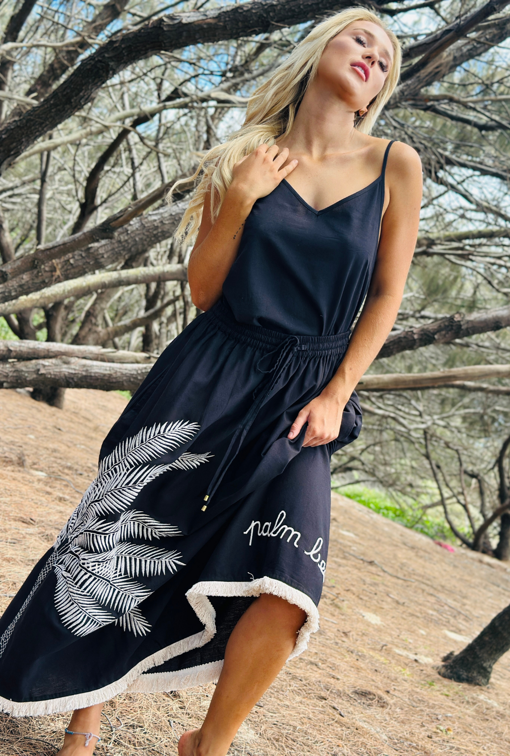 Catch My Drift Skirt - Under the Palms –  Onyx