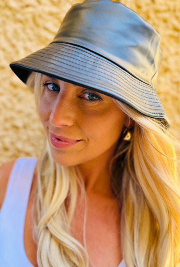 Bee Seen Bucket Hat - Glossed Black