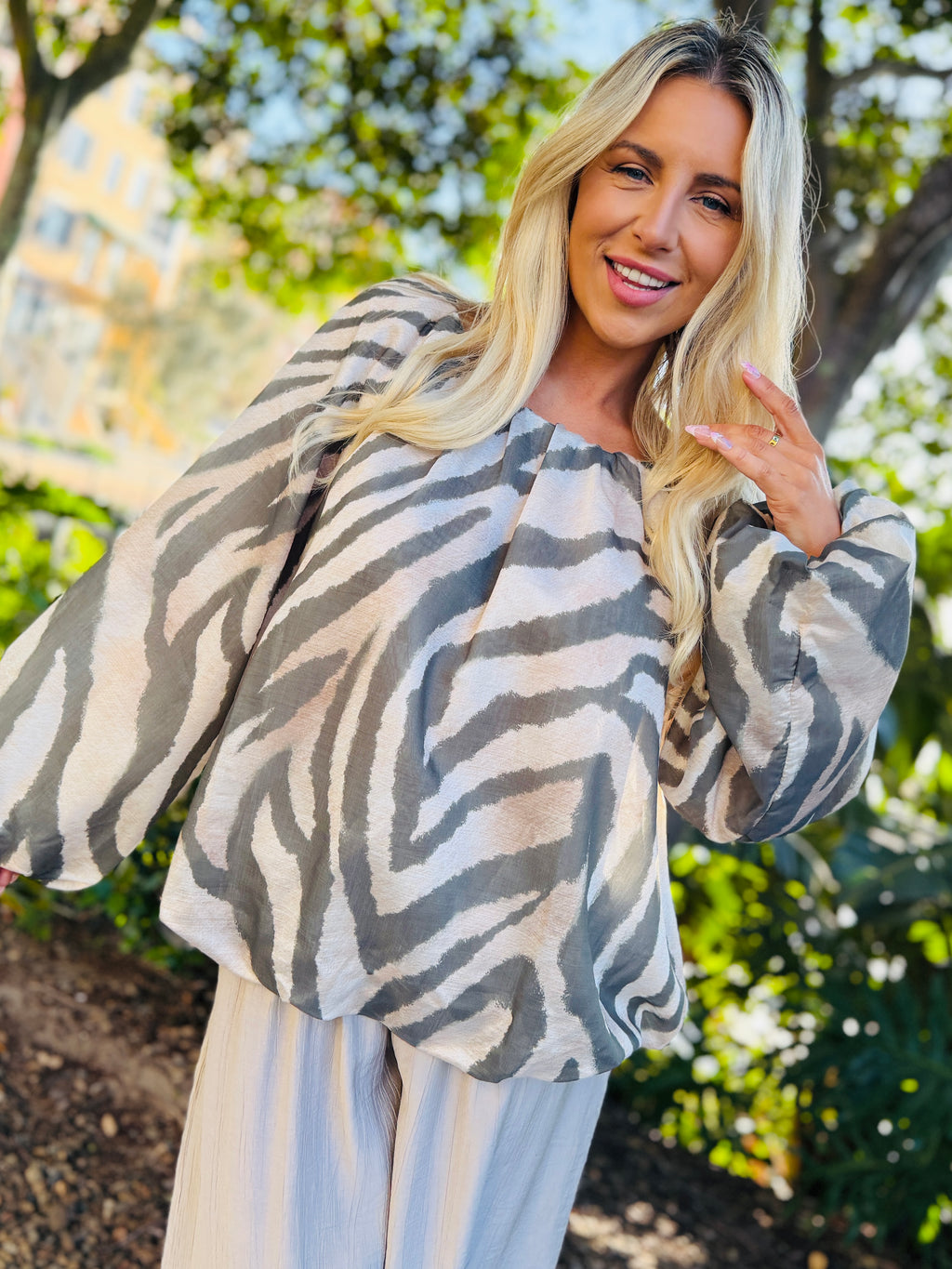 Must Have Moment Top - Zebra Crossing Navy