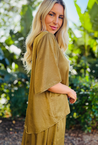 Smooth Operator Short Sleeve Top - Olive