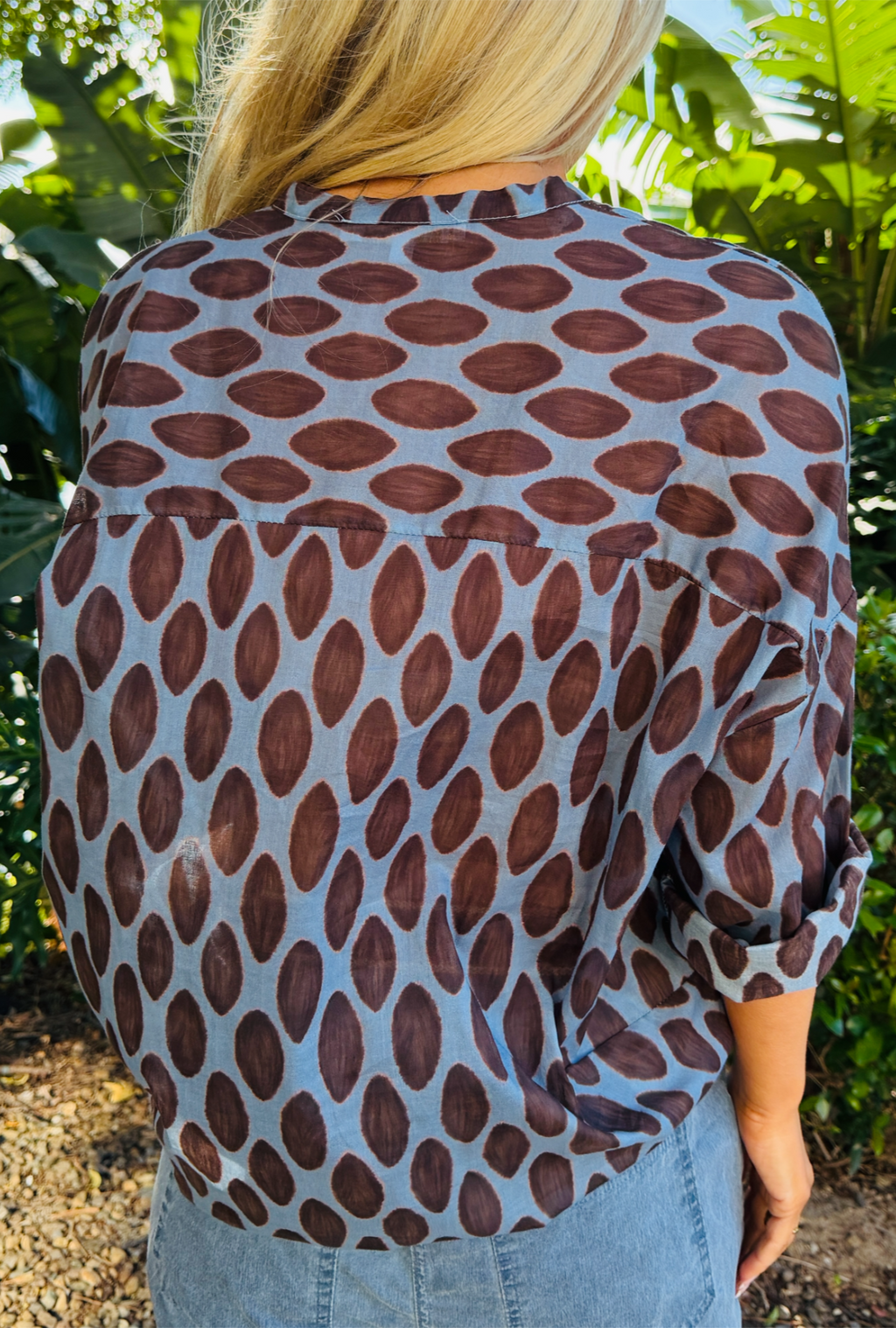 Wander and Wonder Lightweight Shirt - Painted Pebbles – Sky