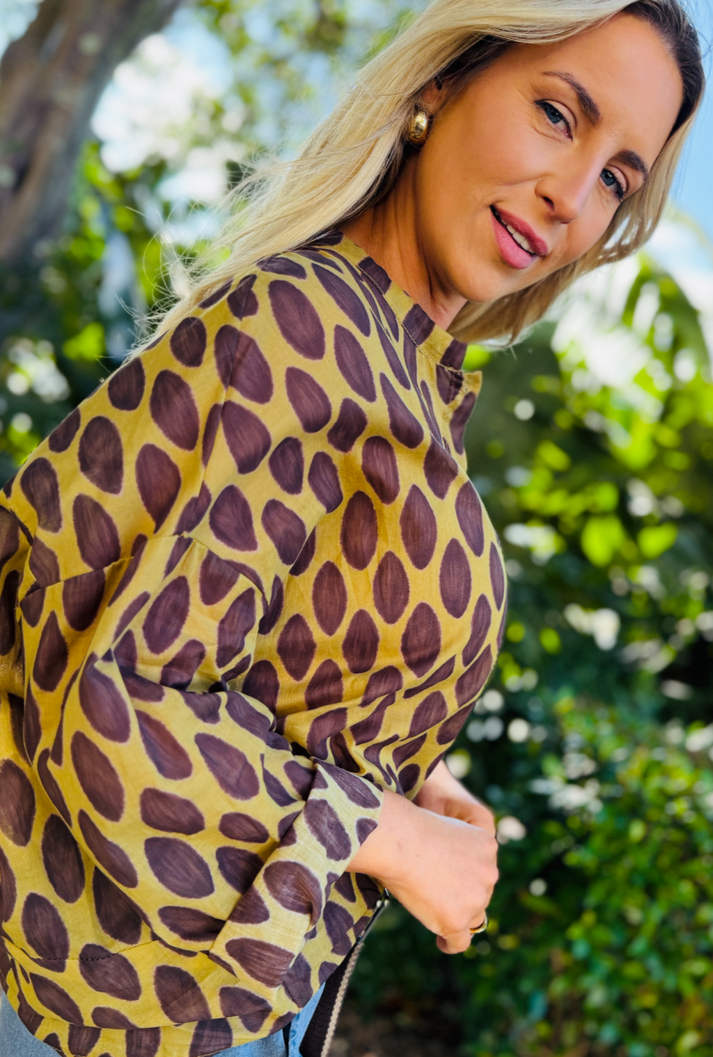 Wander and Wonder Lightweight Shirt - Painted Pebbles – Olive