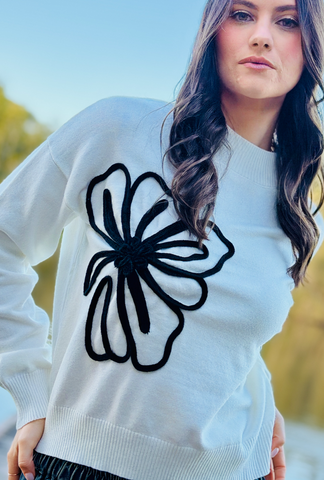 Say it with Flowers Pullover - White