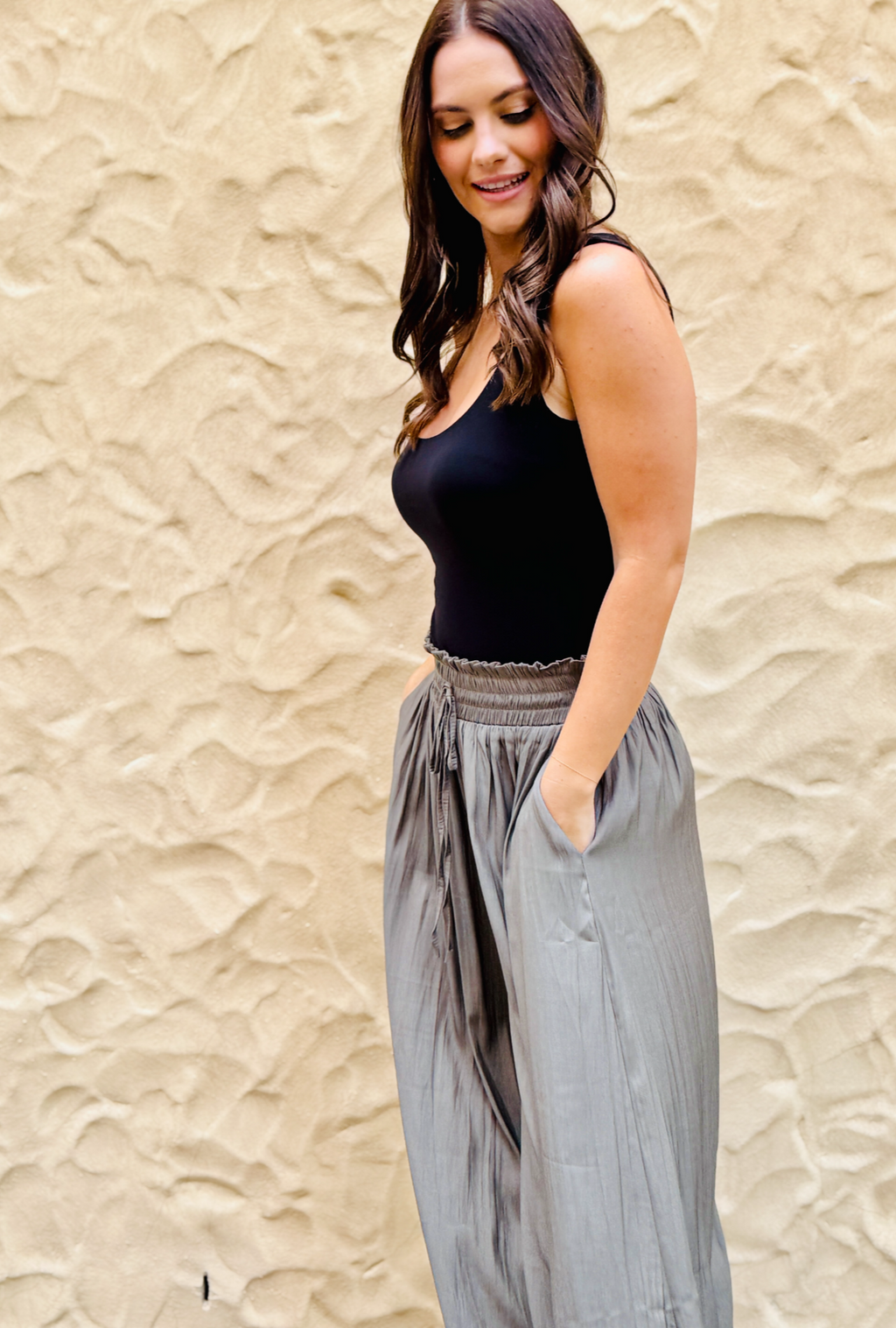 Own the Room Pant - Sage