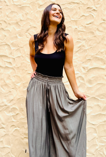 Own the Room Pant - Sage