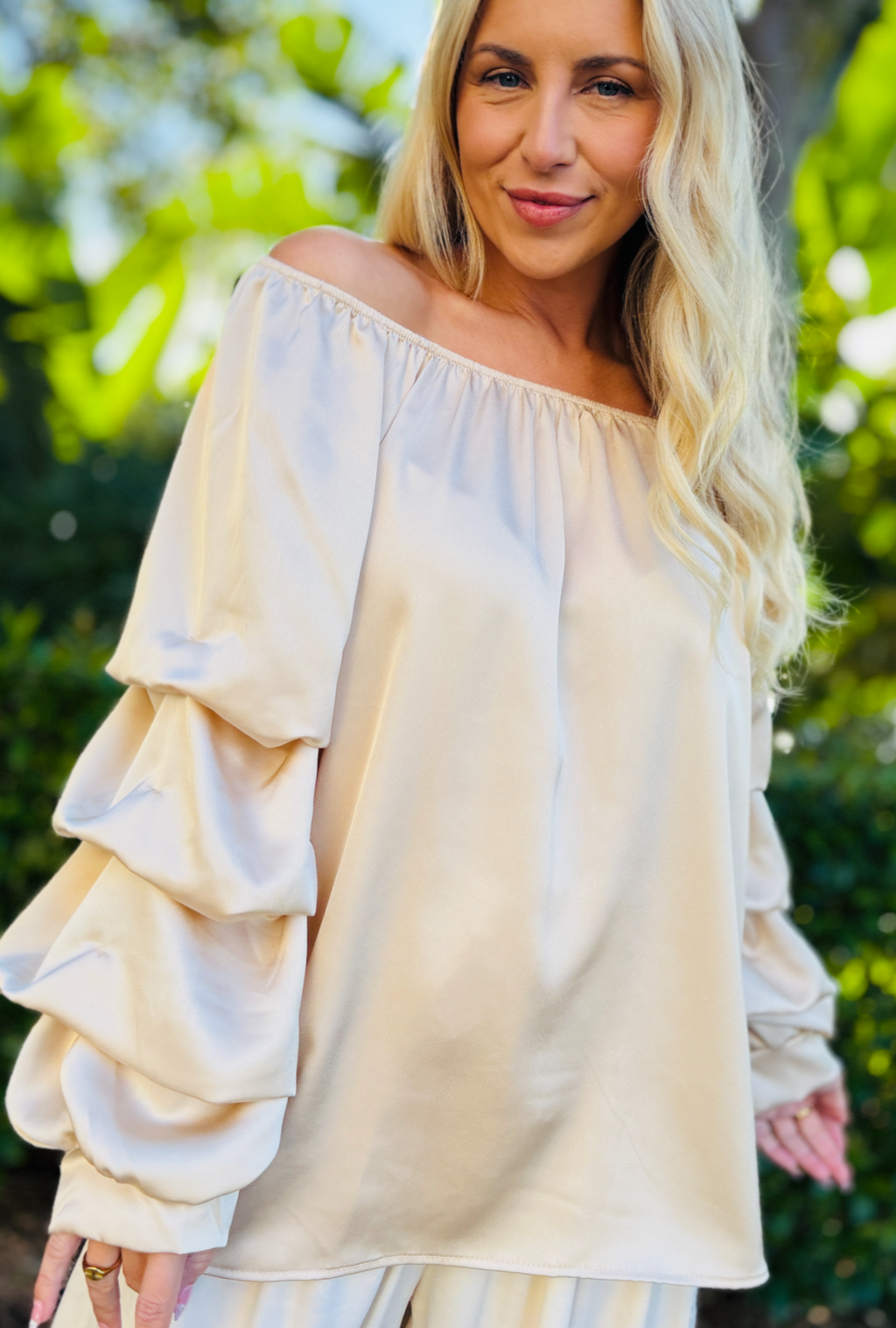 Sleeve Dreams Luxe Top - Gold