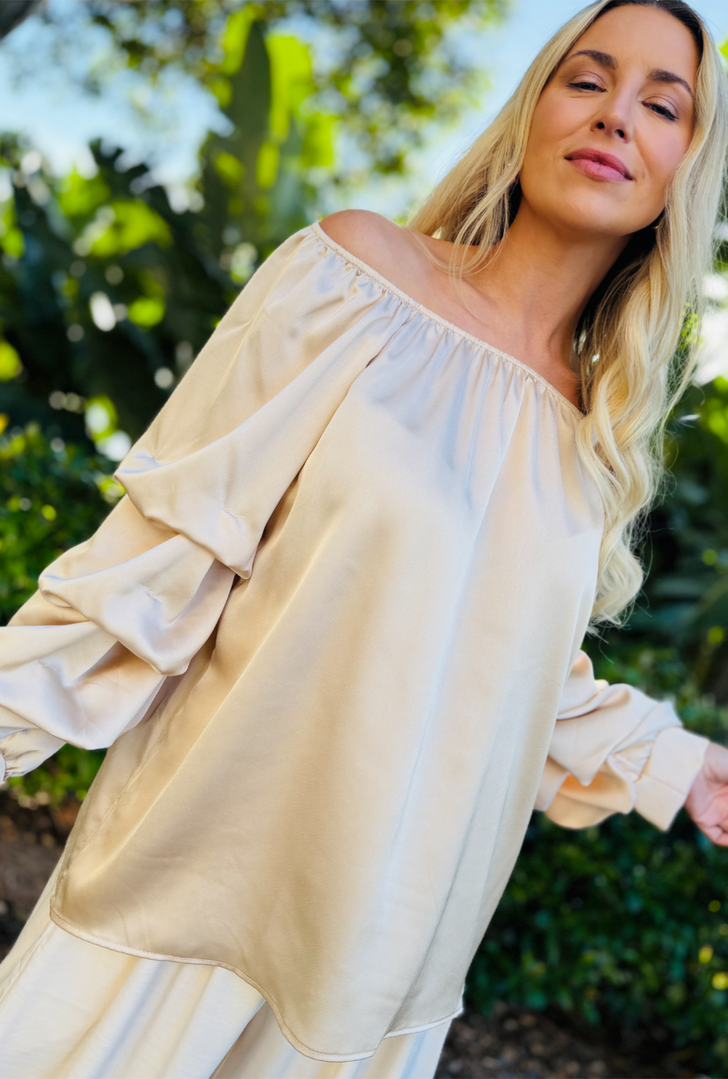 Sleeve Dreams Luxe Top - Gold