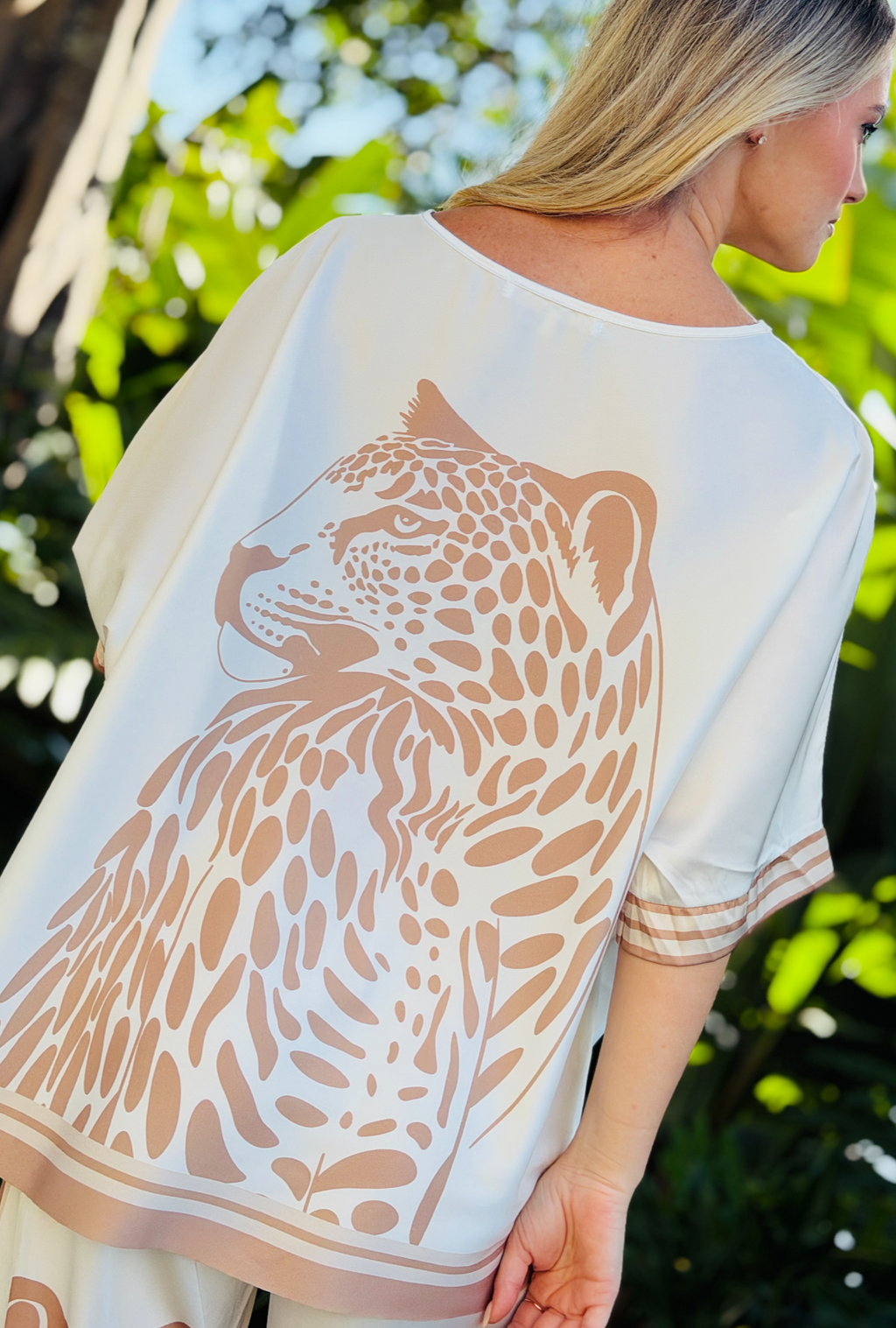 Feline Fine Relax Fit Top - Natural