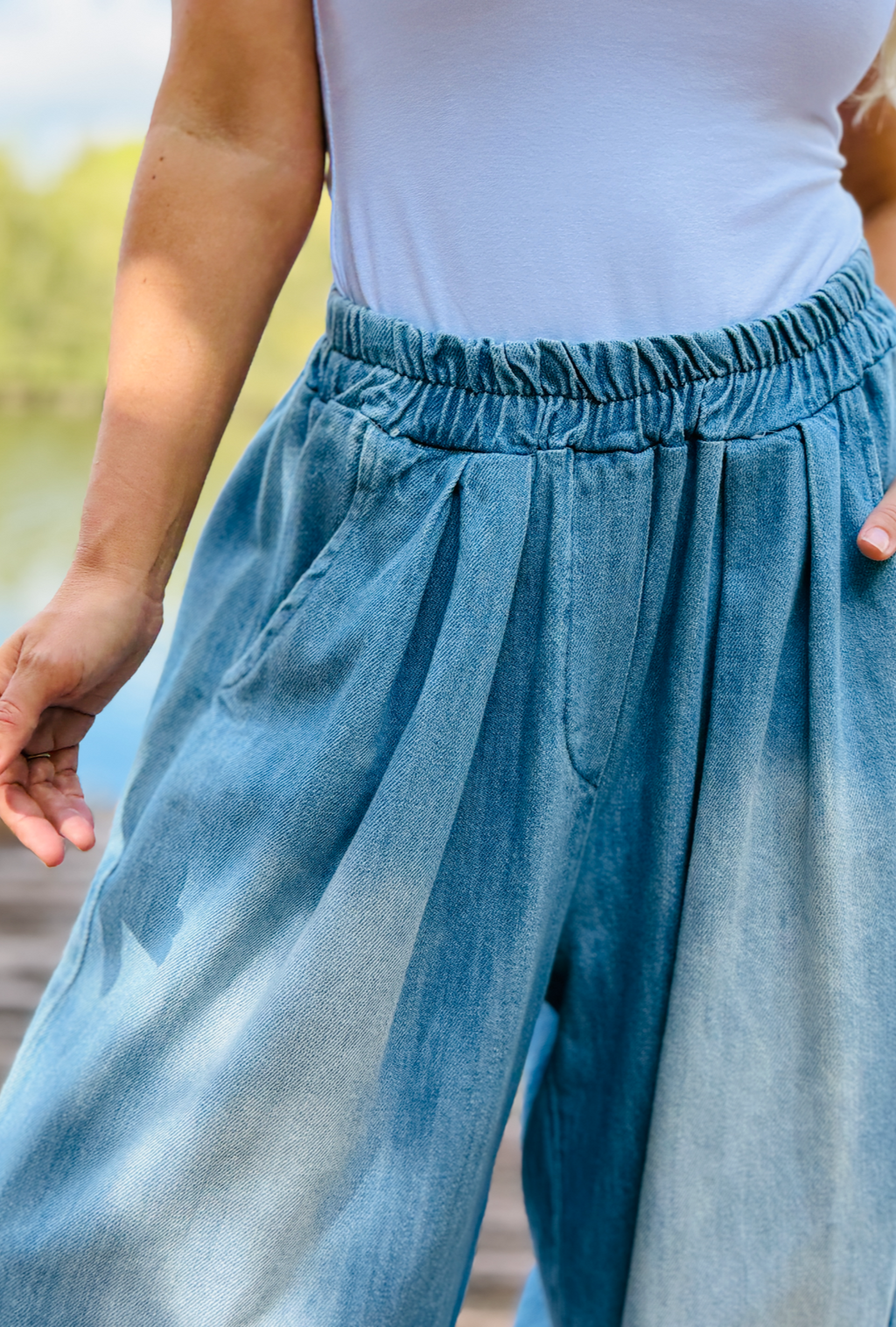 Milan Slouch Jeans - Washed Blue