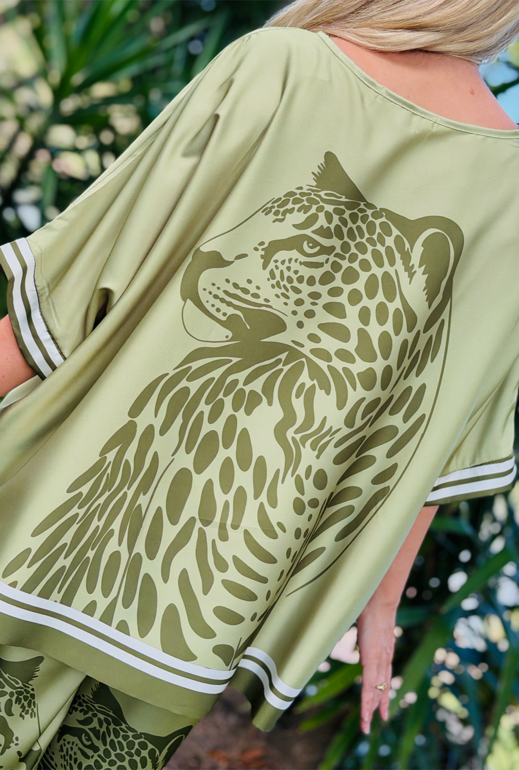 Feline Fine Relax Fit Top - Sage