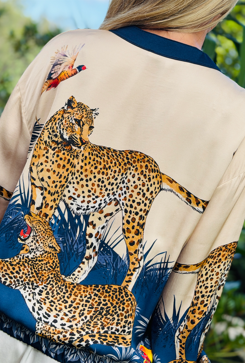The Signature Jacket - Leopard Edition Royal