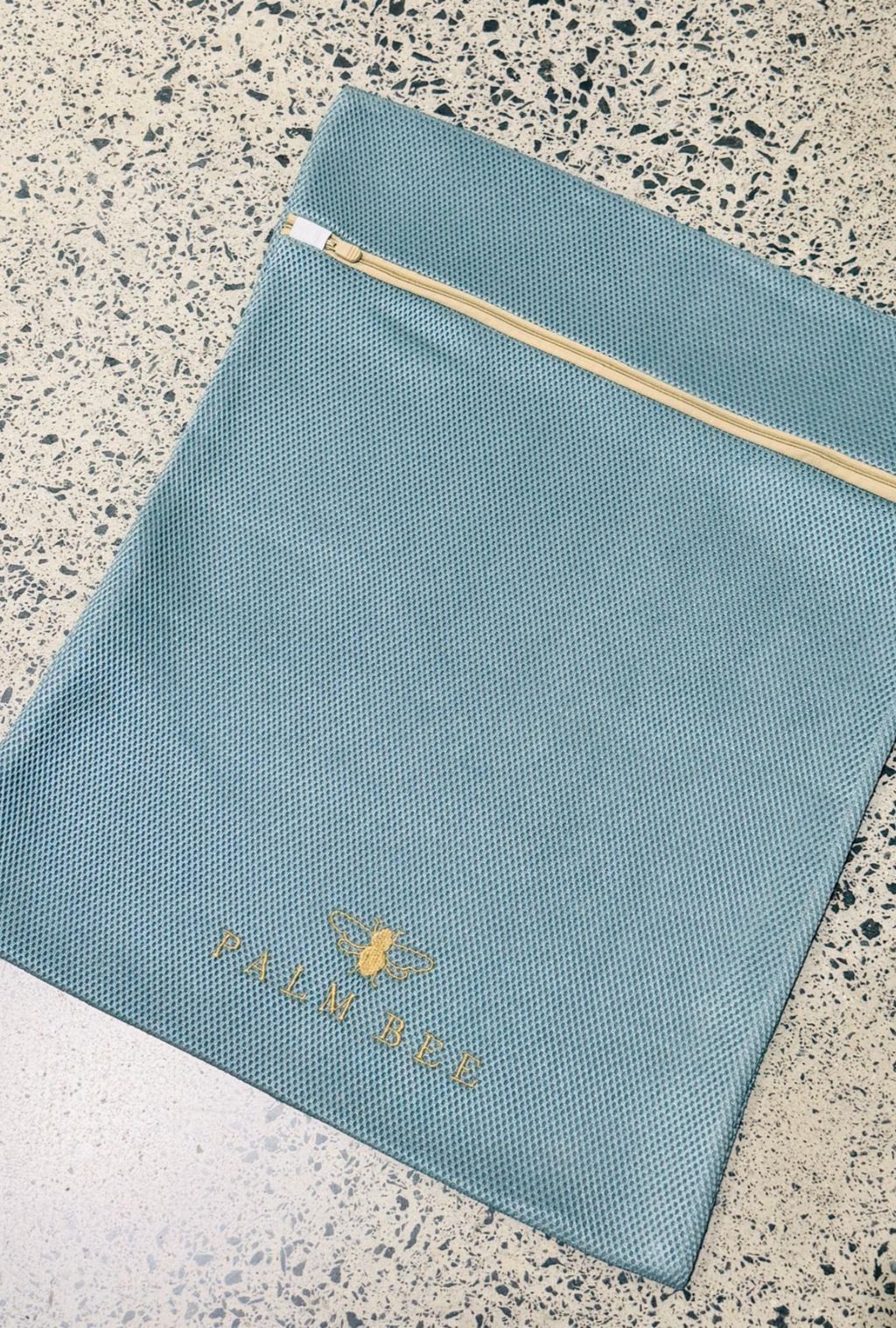 The Palm Bee Washing Bag - Large (50 x 60cm)