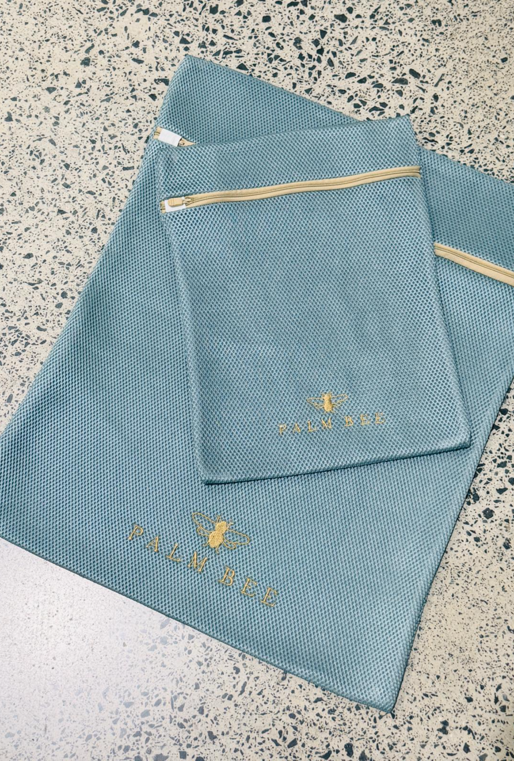 The Palm Bee Washing Bag - Small (30 x 40cm)