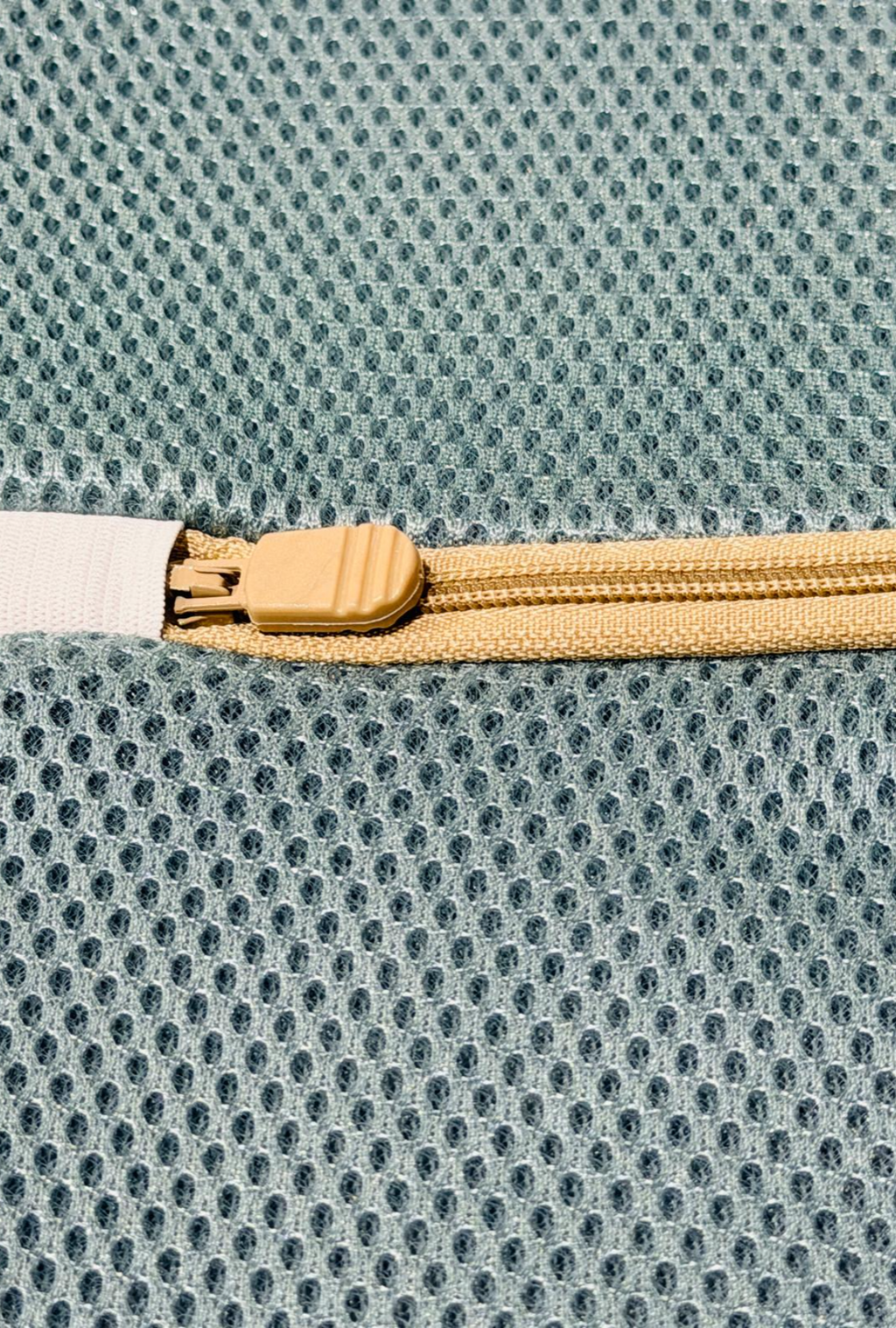 The Palm Bee Washing Bag - Small (30 x 40cm)